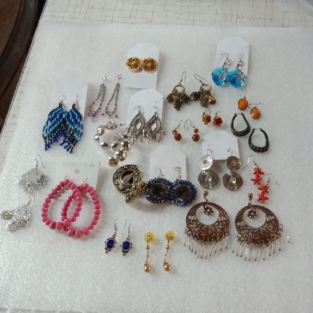 20 Pairs Earrings #A435